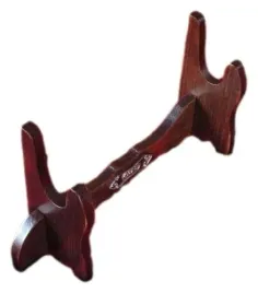 drewniany-stojak-brazowy-do-replik-ag52-1-01