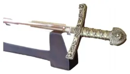 drewniany-stojak-na-nozyki-do-listow-agst-01