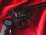 brytyjski-rewolwer-webley-mark-iv-1119-oryginalnosc-replika