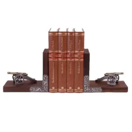 praktyczne-podporki-do-ksiazek-z-armatkami-k834