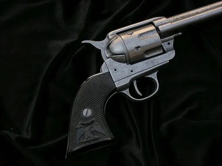 rewolwer-colt-peacemaker-1873-r-1108-g-stan-nowy