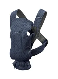 babybjorn-mini-3d-mesh-nosidelko-ciemny-niebieski