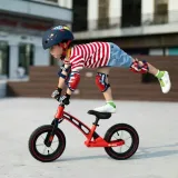 micro-kask-m-rakiety-wiek-dziecka-5-lat