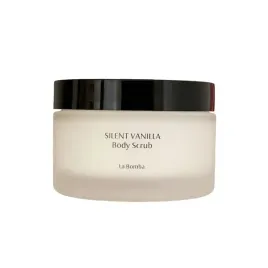 la-bomba-peeling-do-ciala-z-krysztalkami-cukru-i-sola-epsom-silent-vanill