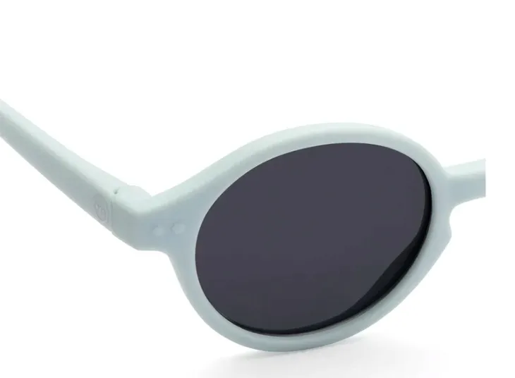 izipizi-okulary-przeciwsloneczne-sun-kids-9-36m-d-sweet-blue-material-oprawki-plastik