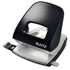 metalowy-dziurkacz-biurowy-do-30-kartek-leitz-nexxt-style-50060094