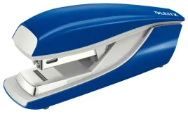 zszywacz-biurowy-do-30-kartek-niebieski-24-6-26-6-leitz