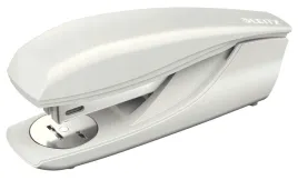zszywacz-biurowy-do-30-kartek-zszywki-24-26-6-leitz