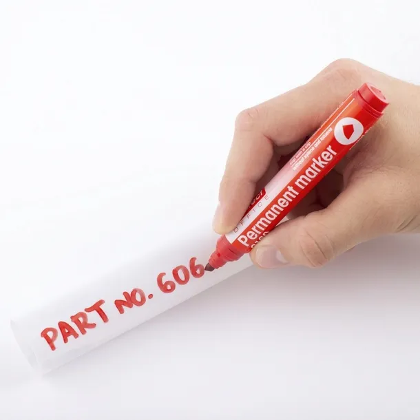 marker-permanentny-2160-czerwony-scieta-koncowka-d-rect-rodzaj-permanentny