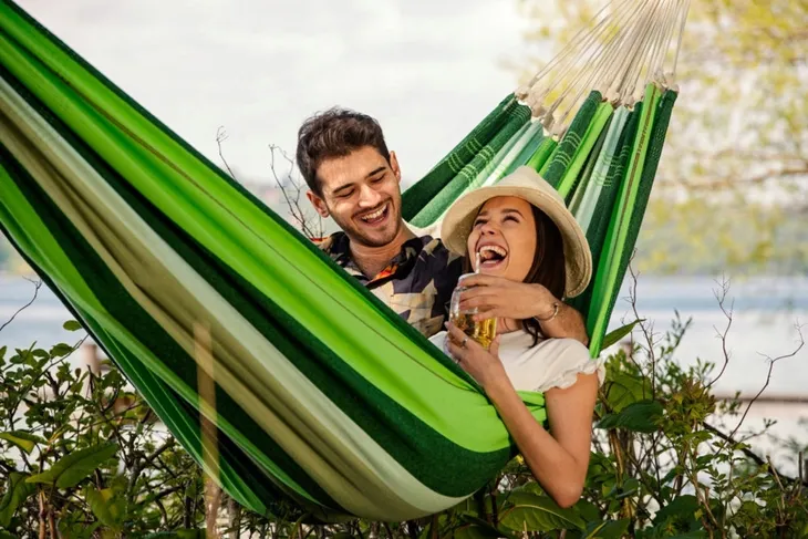 amazonas-hamak-paradiso-oliva-material-stelaza-tworzywo-sztuczne