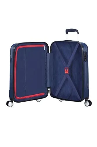 amerykanski-turysta-gw-marka-american-tourister