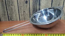 durszlak-nierdzewny-22cm