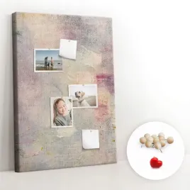 tablica-korek-pinezki-szkolna-pionowa-plamy-farby