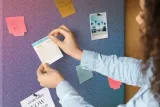 tablica-korkowa-dla-dzieci-gradient-abstrakcja-dlugosc-70-cm