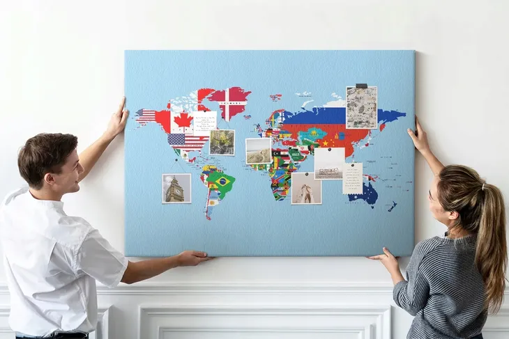 tablica-korkowa-scienna-na-zdjecia-mapa-flag-waga-z-opakowaniem-5-5-kg