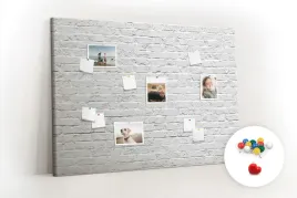 tablica-korek-do-kuchni-pinezki-sciana-z-cegiel
