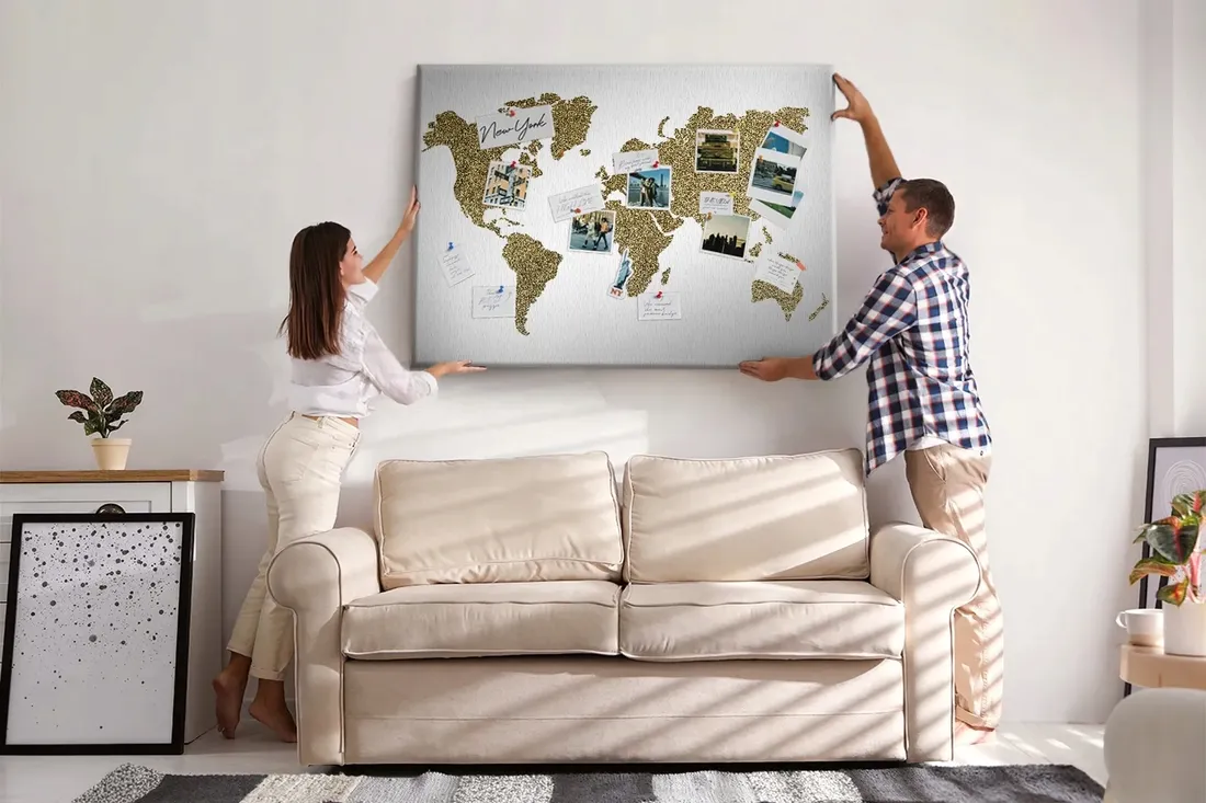 tablica-korek-canvas-pinezki-mapa-swiata