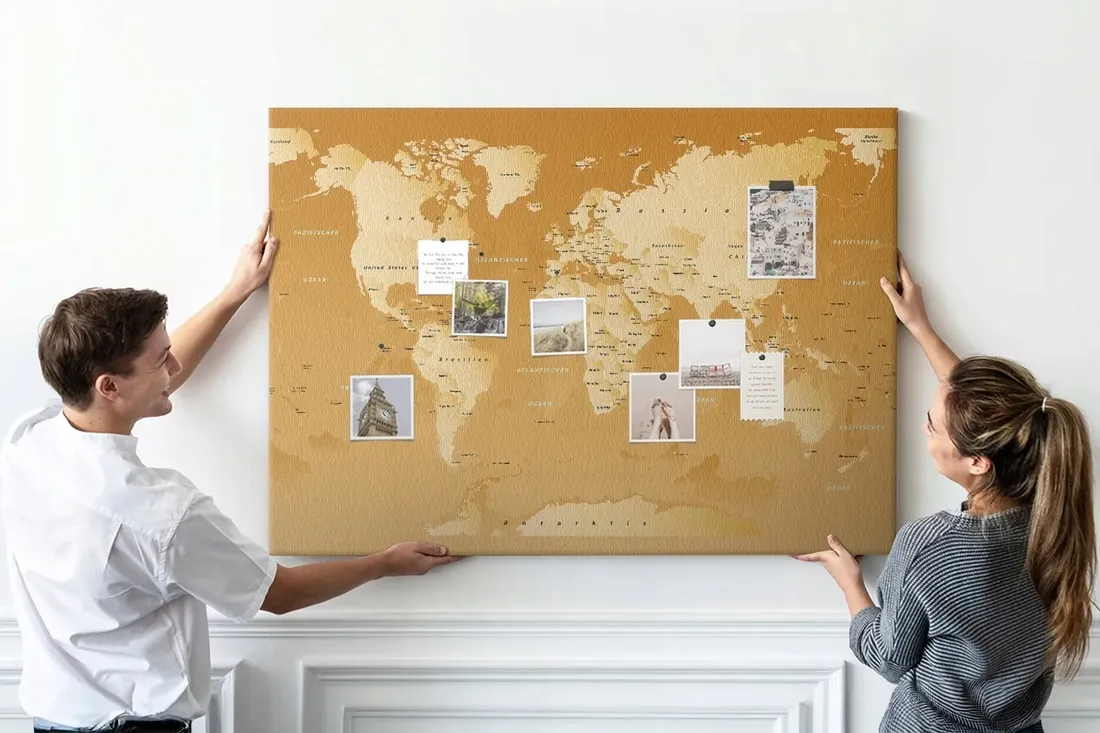 tablica-korek-canvas-pinezki-mapa-swiata