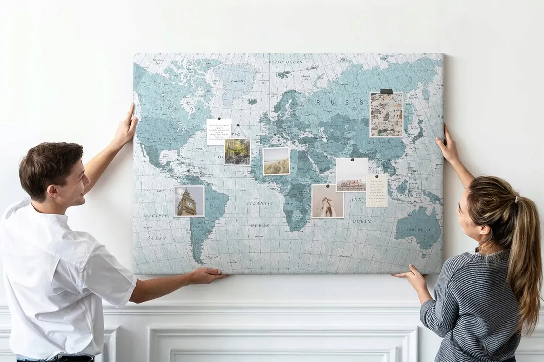 tablica-korek-planer-organizer-pinezki-mapa-swiata