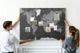 tablica-korek-obraz-pinezki-czarna-mapa-waga-z-opakowaniem-5-5-kg