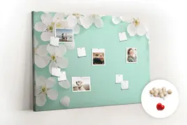 tablica-korek-canvas-pinezki-kwitnace-stokrotki