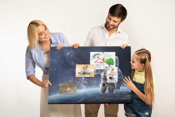 duza-tablica-obraz-scienna-korkowa-astronauta-waga-z-opakowaniem-2-5-kg