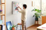 tablica-korkowa-canvas-ozdobna-mapa-typografia-dlugosc-120-cm