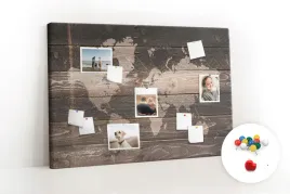 tablica-korek-obraz-pinezki-mapa-na-drewnie