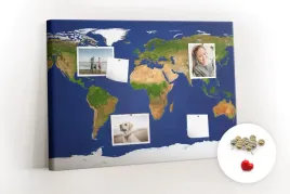 tablica-na-notatki-z-pinezkami-duza-mapa-swiata