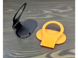 podstawka-pod-telefon-wieszana-na-ladowarce-gniazdka-230v