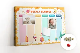 tablica-korkowa-w-ramie-pinezki-plan-lekcji