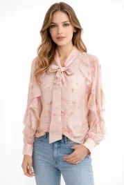 elegancka-bluzka-miho-s-w-kwiatowy-wzor-z-wiazaniem-rozowa