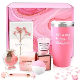 zestaw-upominkowy-do-kapieli-spa-dla-kobiet-z-kubkiem-swieca-kula-soli