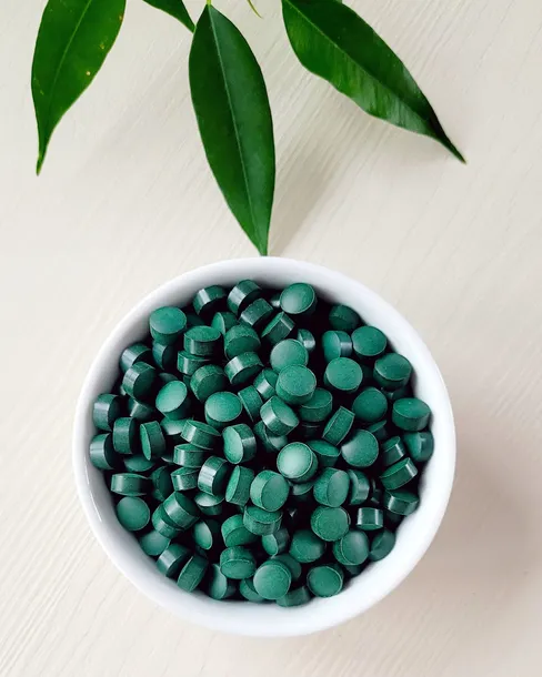 spirulina-tabletki-suplement-diety-250-g-marka-green-essence