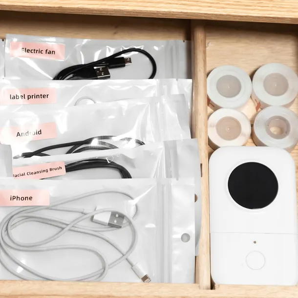 drukarka-termiczna-etykiet-samoprzylepnych-tasma-phomemo-d30-bluetooth-kod-producenta-d-d30-white-model-d30