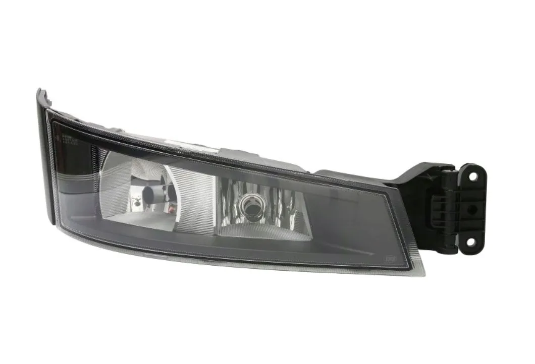 lampa-halogen-przeciwmiegny-prawy-czarny-volvo-fh4