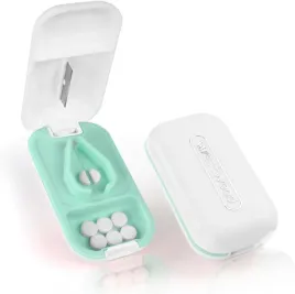 krajalnica-do-tabletek-2w1-pojemnik-nozyk-stal-nierdzewna-pojemnik