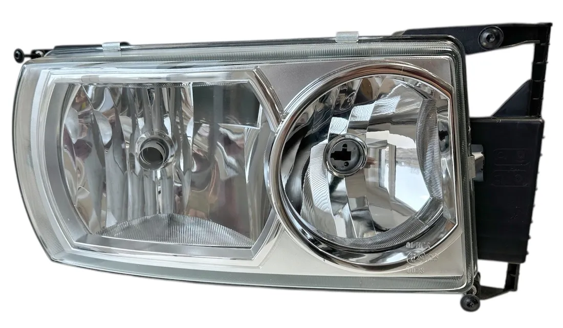 reflektor-lampa-przednia-prawy-scania-r-h7-1730958