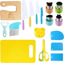 zestaw-kuchenny-dla-dzieci-zabawka-montessori-noze-deska-foremki-bez-bpa