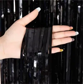 zaslona-kurtyna-z-lameta-blyszczaca-200-x-100cm-czarna-na-impreze-dekoracja