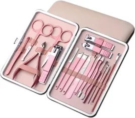 zestaw-do-manicure-pedicure-18-el-rozowe-zloto-etui-podrozne
