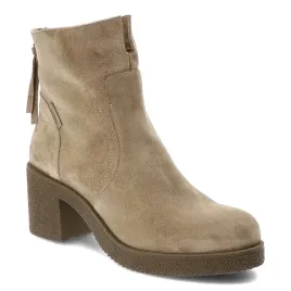 botki-nessi-23516-bez-w1