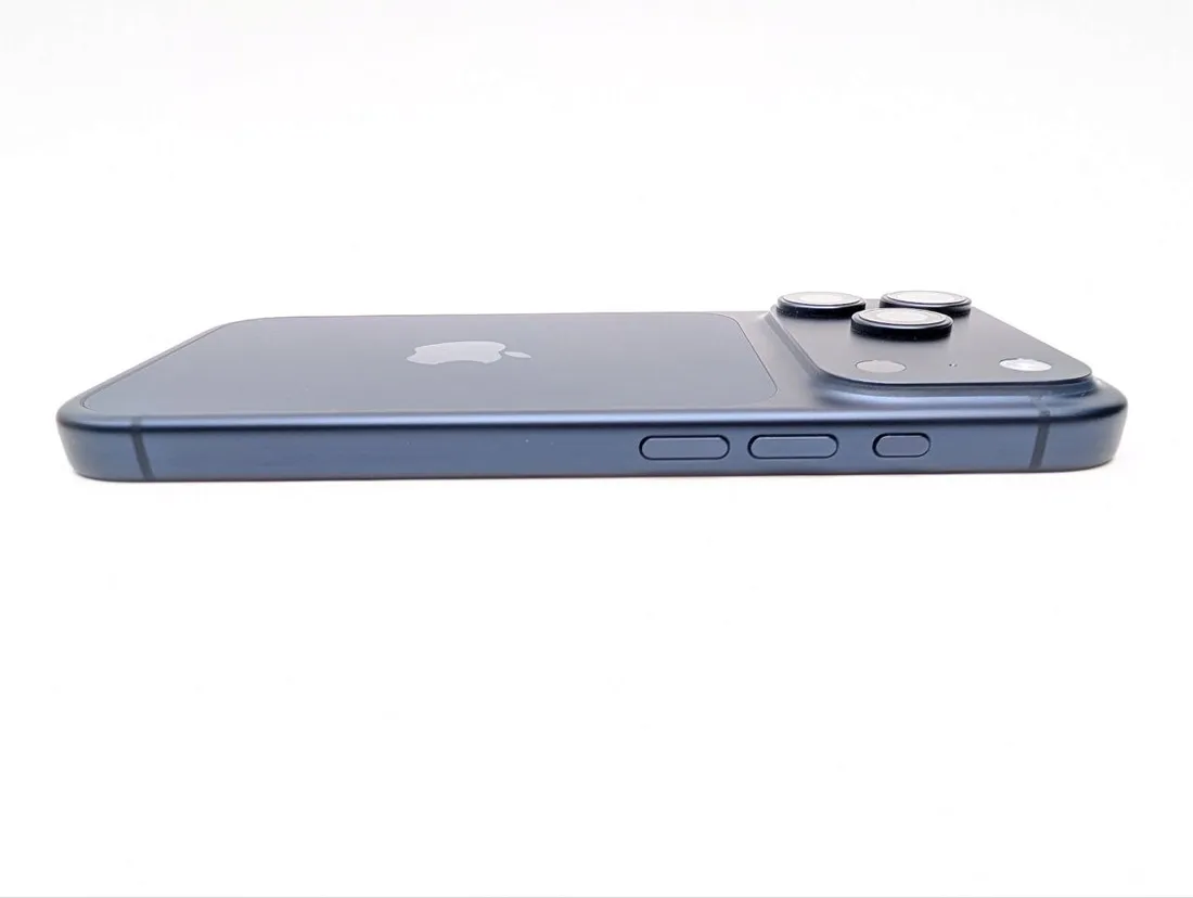 apple-iphone-17-pro-256-gb-glebinowy-blekit-or-esim-or-bateria-100percent-model-telefonu-iphone-17-pro