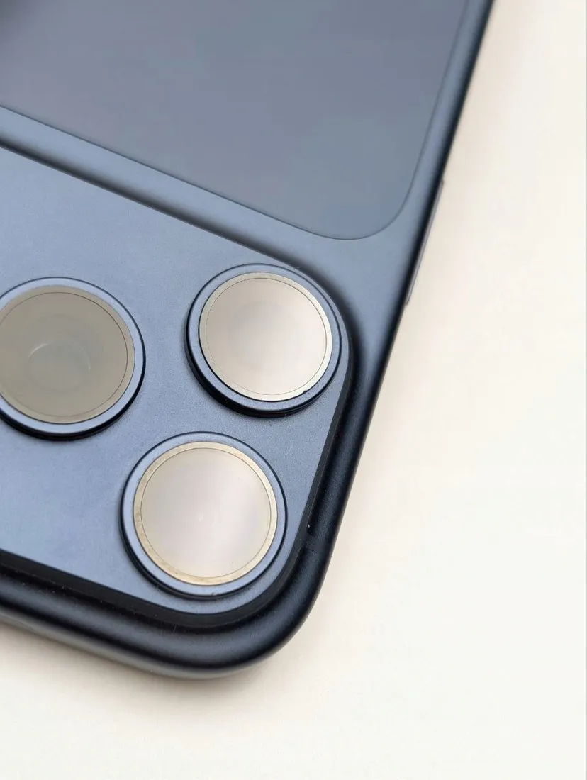apple-iphone-17-pro-max-256-gb-glebinowy-blekit-or-esim
