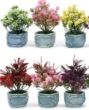 kwiat-sztuczny-w-doniczce