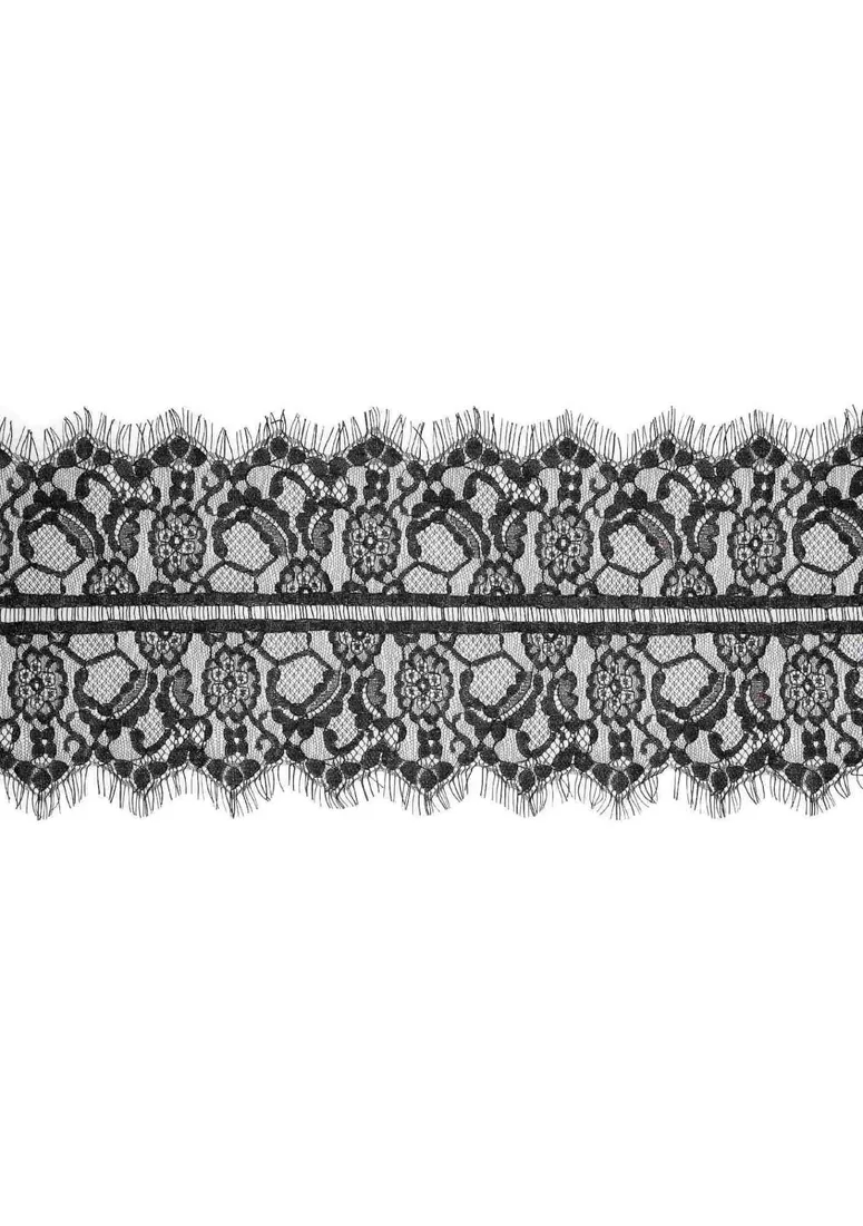 lace-mask-with-elastic-straps