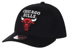 czapka-z-daszkiem-mitchell-and-ness-chicago-bulls-czarna-klasyczna-welna