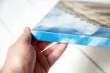 foto-obraz-na-plotnie-czerwony-samochod-100x50-cm-wysokosc-produktu-50-cm