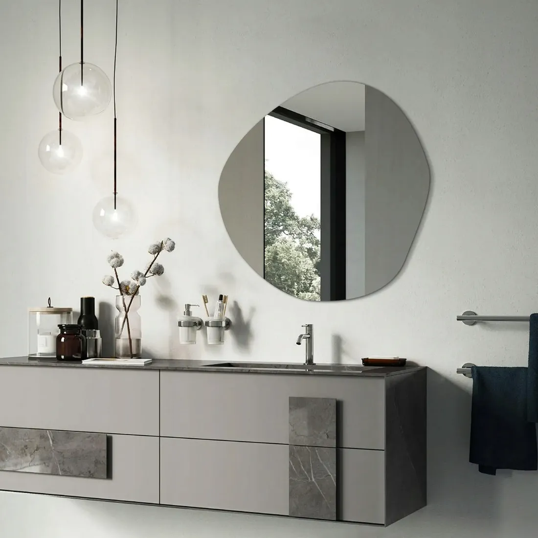 lustro-asymetryczne-bezramowe-scienne-loft-plama