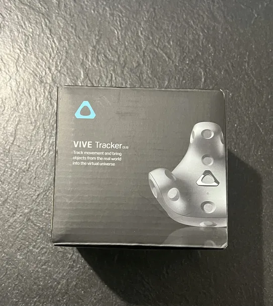 htc-czujnik-vive-tracker-3-0-tracker-akcesoria-vr-czarny-stan-powystawowy-kod-producenta-4718487718887
